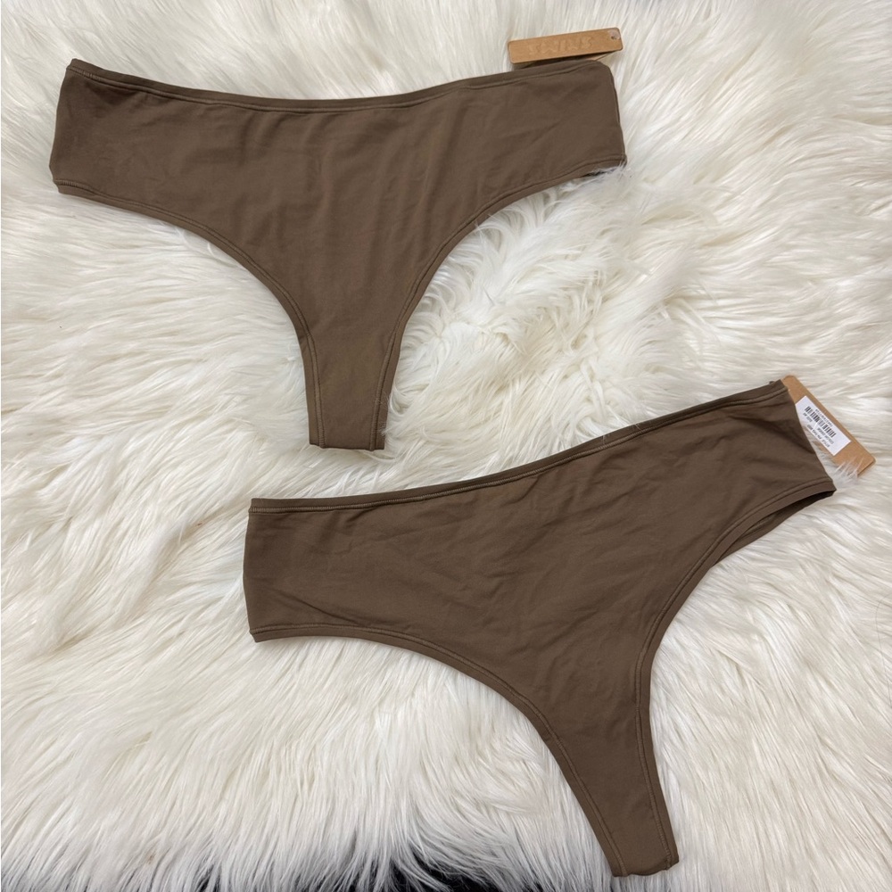 Skims underwear set new W tags